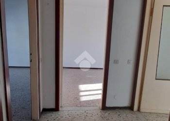 Two-room apartment Via Gramsci, Senago - photo 9