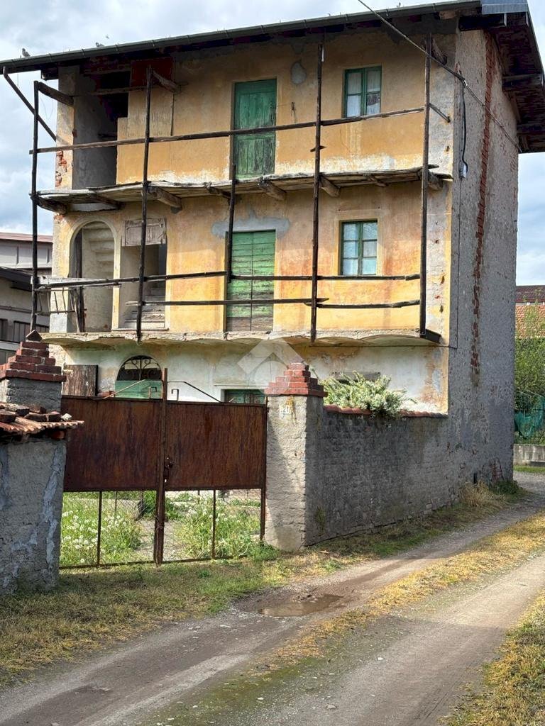 Casa indipendente Via roma, Agrate Conturbia - foto 2