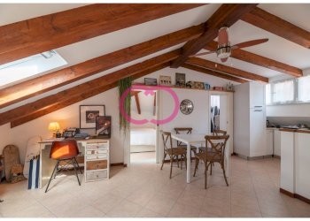 Foto 2 - Bilocale Via Simone Canepa
 
4, Varazze - foto 2