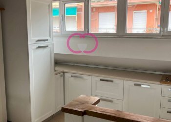 Foto 12 - Bilocale Via Simone Canepa
 
4, Varazze - foto 12