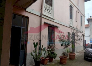 Foto 1 - Trilocale VIA LIBERTA'
 
10, Turate - foto 1