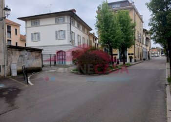 Foto 25 - Trilocale VIA LIBERTA'
 
10, Turate - foto 25