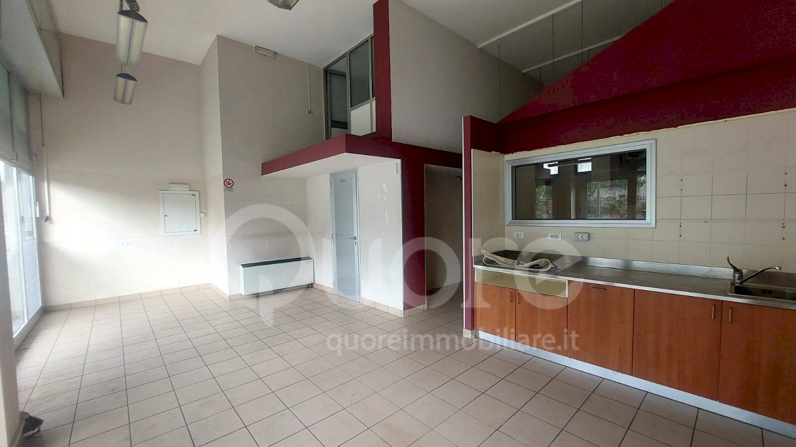 Foto 3 - Shop VIA SABBADINI
17, Udine - photo 3