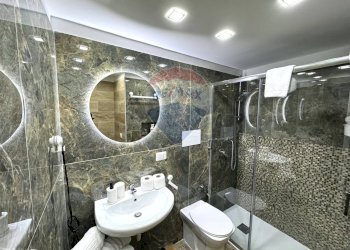 Bagno - Monolocale Via Carlo Nazzaro
 
10, Napoli - foto 9