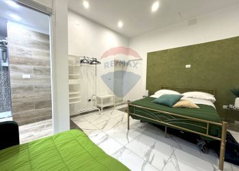 Camera / camera da letto - Monolocale Via Carlo Nazzaro
 
10, Napoli - foto 3