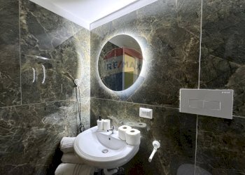 Bagno - Monolocale Via Carlo Nazzaro
 
10, Napoli - foto 10