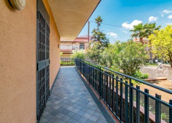 Balcone - Villa Via Antonio Pietro Coppola
 
9, Mascalucia - foto 14