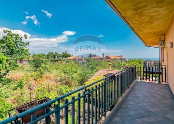 Balcone - Villa Via Antonio Pietro Coppola
 
9, Mascalucia - foto 21