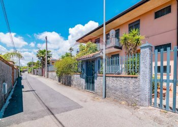 Edificio all\'aperto - Villa Via Antonio Pietro Coppola
 
9, Mascalucia - foto 43