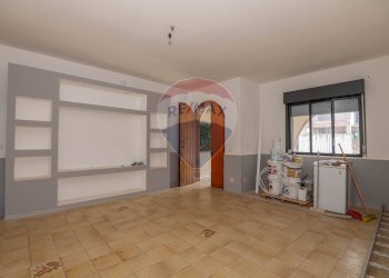 Stanza vuota - Casa semi indipendente Agnone Bagni Via delle Gardenie
 
15, Augusta - foto 6