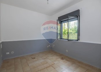 Stanza vuota - Casa semi indipendente Agnone Bagni Via delle Gardenie
 
15, Augusta - foto 7