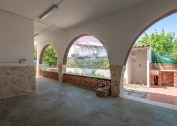 Terrazza - Casa semi indipendente Agnone Bagni Via delle Gardenie
 
15, Augusta - foto 10