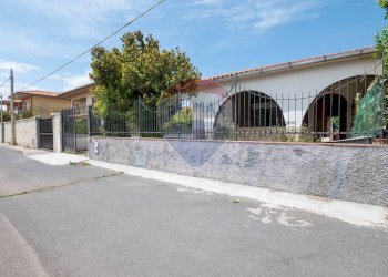 Casa all\'aperto - Casa semi indipendente Agnone Bagni Via delle Gardenie
 
15, Augusta - foto 19