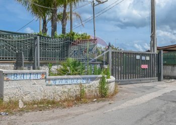 Giardino - Casa semi indipendente Agnone Bagni Via delle Gardenie
 
15, Augusta - foto 20