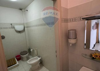 Bagno - Commercial Premises via della comunità Europea
 
22/24, Figline e Incisa Valdarno - photo 8
