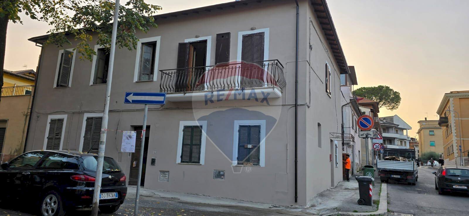 Casa all\'aperto - Trilocale VIA CARLO ARMELLINI
 
17, Monterotondo - foto 1