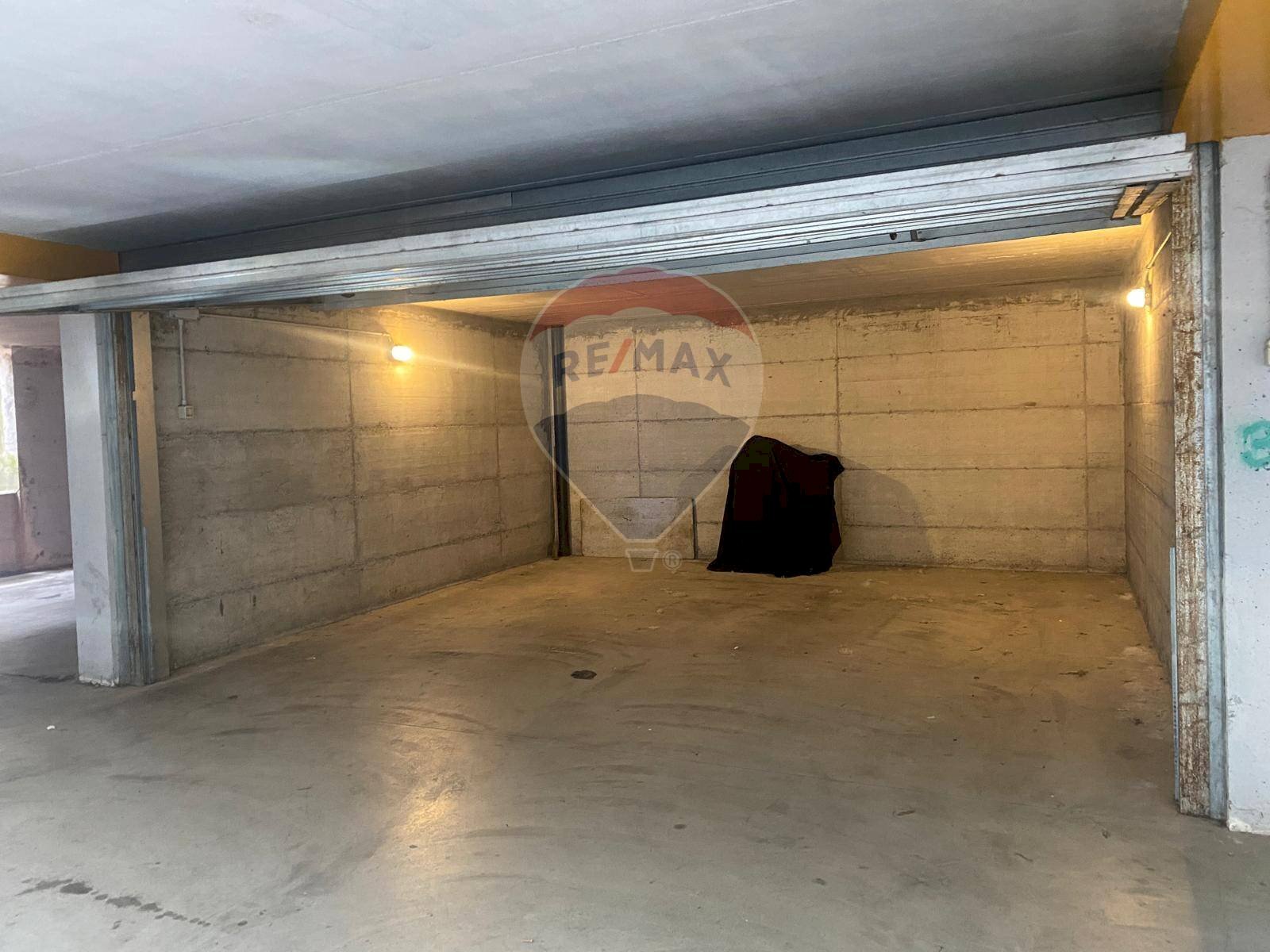 Parcheggio - Box VIA VITTORIO EMANUELE
 
153, Capriolo - foto 3