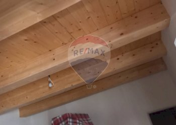 Dettagli - Semi-detached house Località Capo di Rio
 
8, Cingoli - photo 7