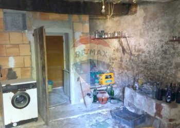 Lavanderia - Semi-detached house Località Capo di Rio
 
8, Cingoli - photo 27