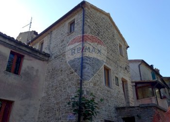 Edificio all\'aperto - Semi-detached house Località Capo di Rio
 
8, Cingoli - photo 30