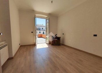 Quadrilocale Via ramiro ginocchio, Genova (zona Sestri Ponente) - foto 1