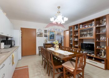 Sala da pranzo - Quadrilocale Via Venezia
 
snc, Scicli - foto 15