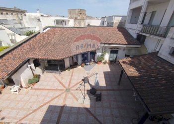 Edificio all\'aperto - Casa indipendente Via Pietro Toselli
 
16, Guagnano - foto 24