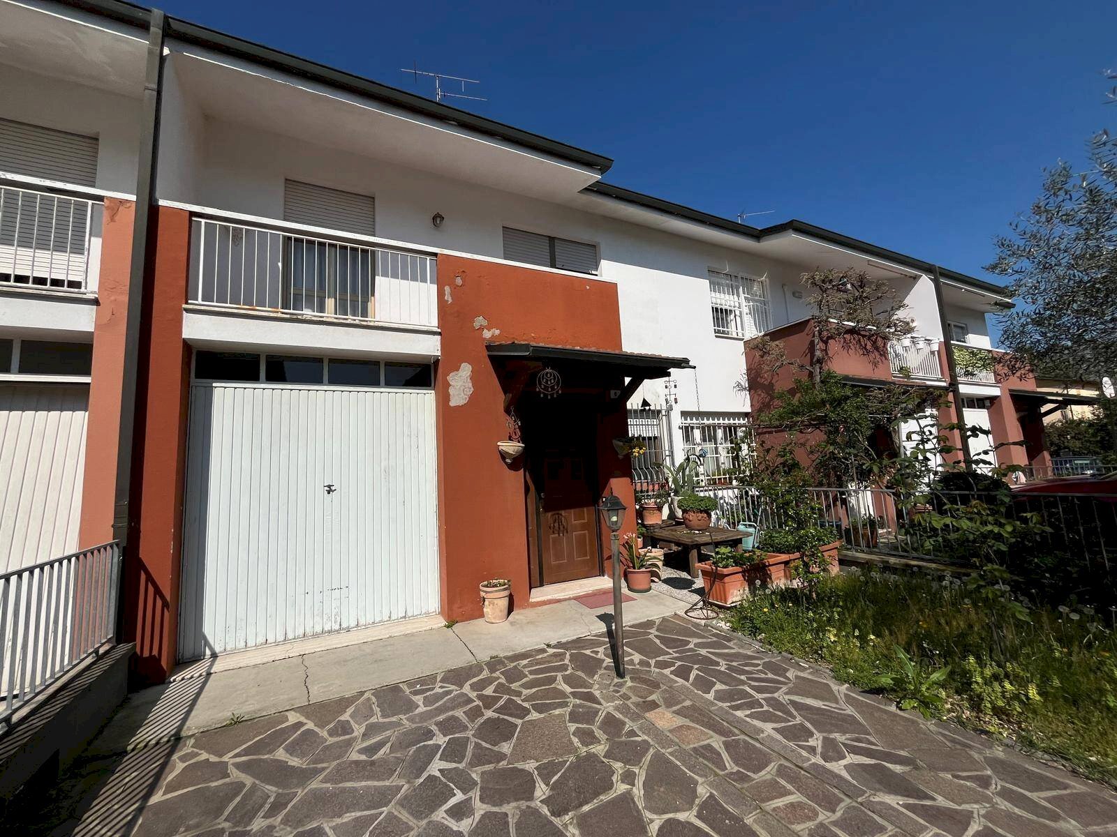 Foto 3 - Villa a Schiera Via Unità D'Italia
 
6, Castelfranco Emilia - foto 3