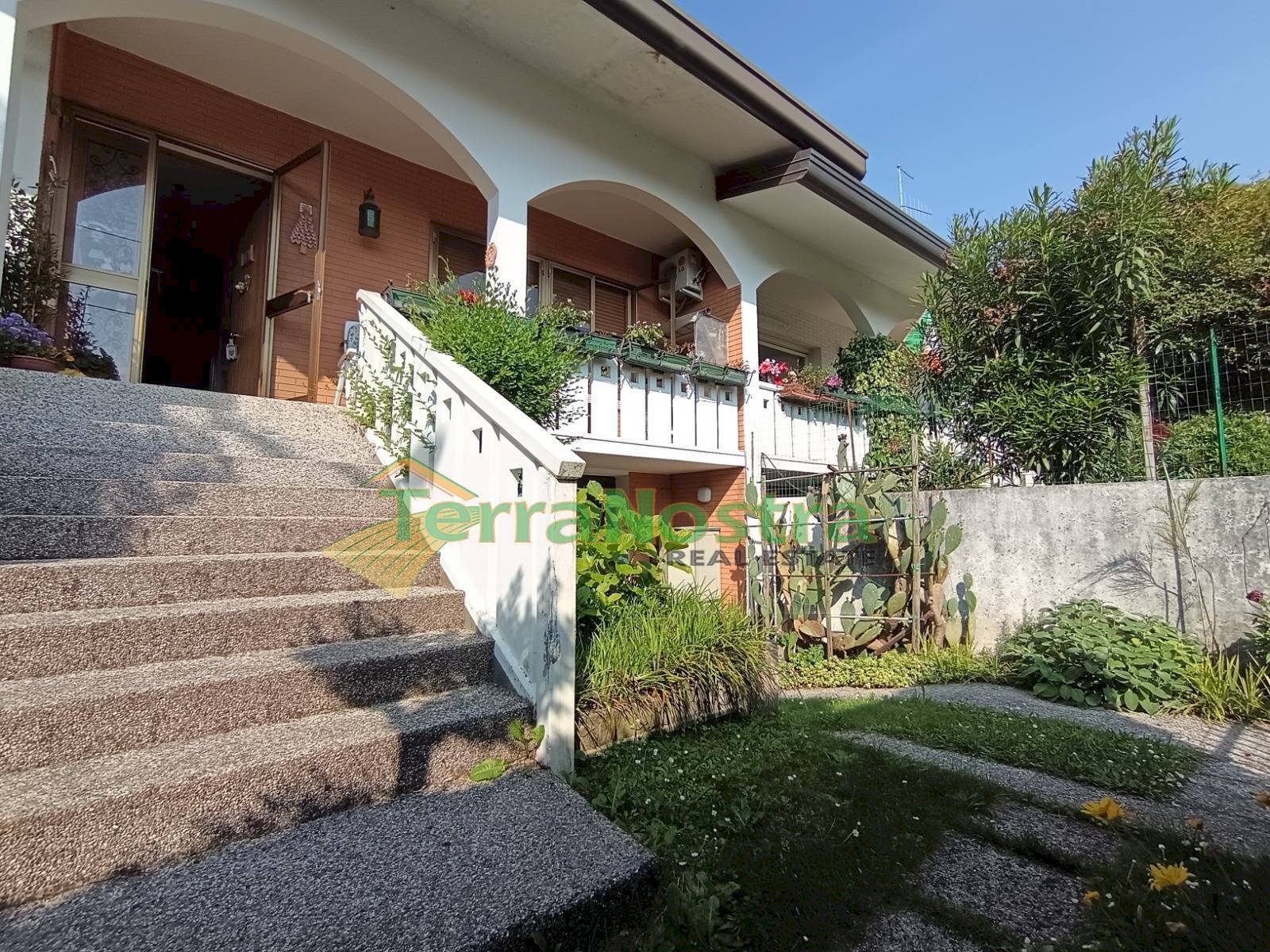 \nFoto 2\n - Semi-detached house VIA TERZA ARMATA
 
5, Pordenone - photo 2