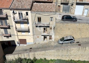 Foto 5 - Casa semi indipendente via Pintaura
 
6/8, Troina - foto 5