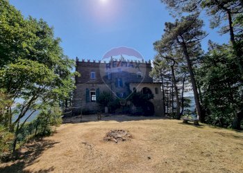 Casa all\'aperto - Castello Via Guglielmo Marconi
 
86, Alto Reno Terme - foto 19