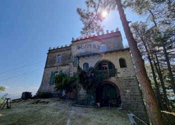 Casa all\'aperto - Castello Via Guglielmo Marconi
 
86, Alto Reno Terme - foto 20