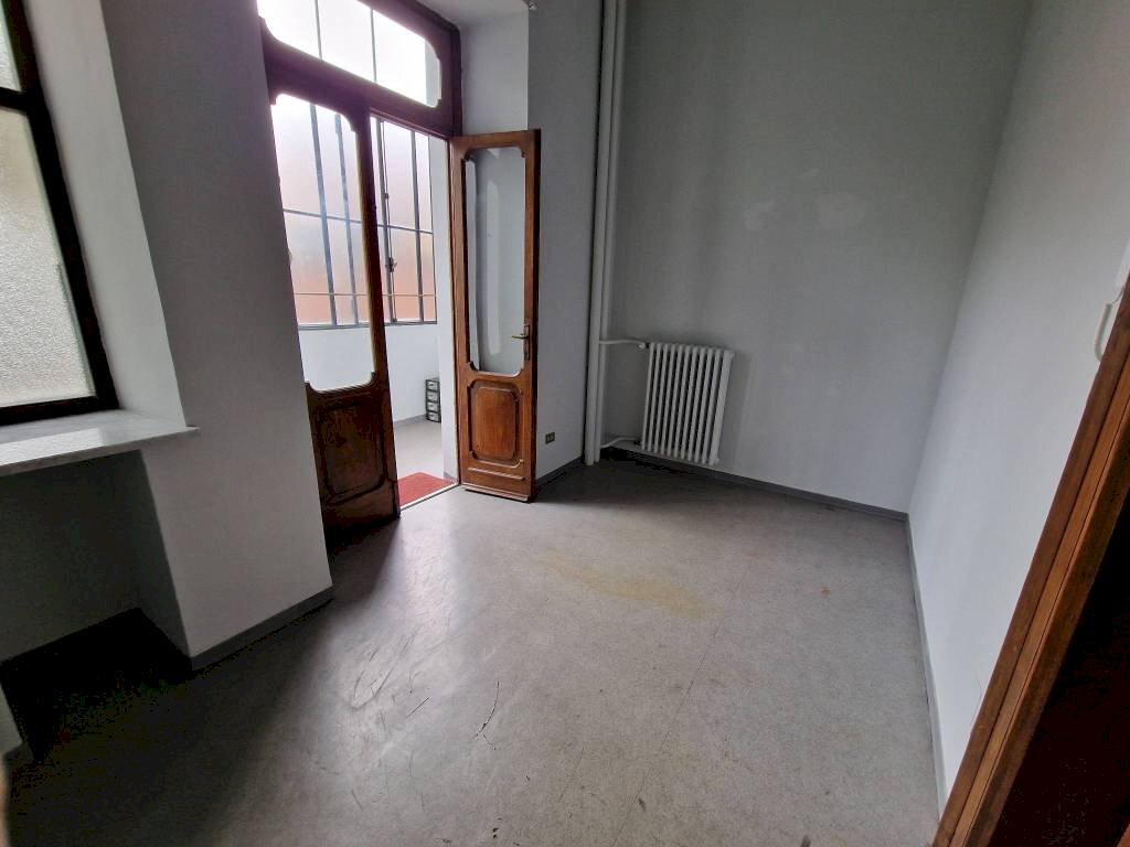 Interno non residenziale - Negozio Pinerolo - foto 3