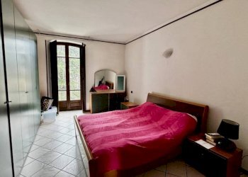 Camera da letto - Trilocale via Milano, 17, Biella - foto 16