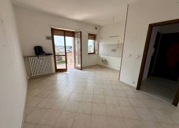 Cucina - Trilocale via Fossano, 4, Carmagnola - foto 3