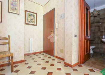 Two-room apartment Via Alessandro Manzoni, Albisola Superiore - photo 7