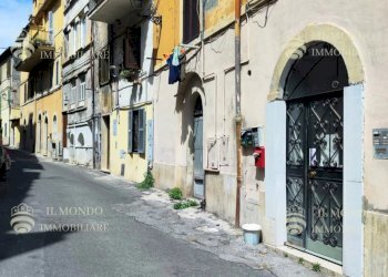 Appartamento Via Isonzo, Palombara Sabina - foto 1