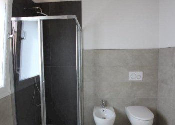 Portion of a house Cento - photo 23