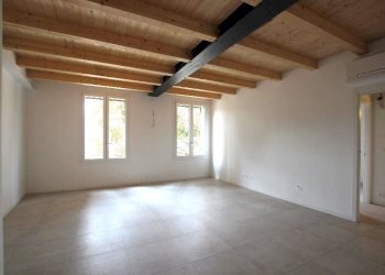 Two-room apartment Cento - photo 8