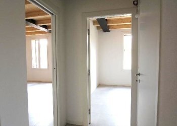 Two-room apartment Cento - photo 11