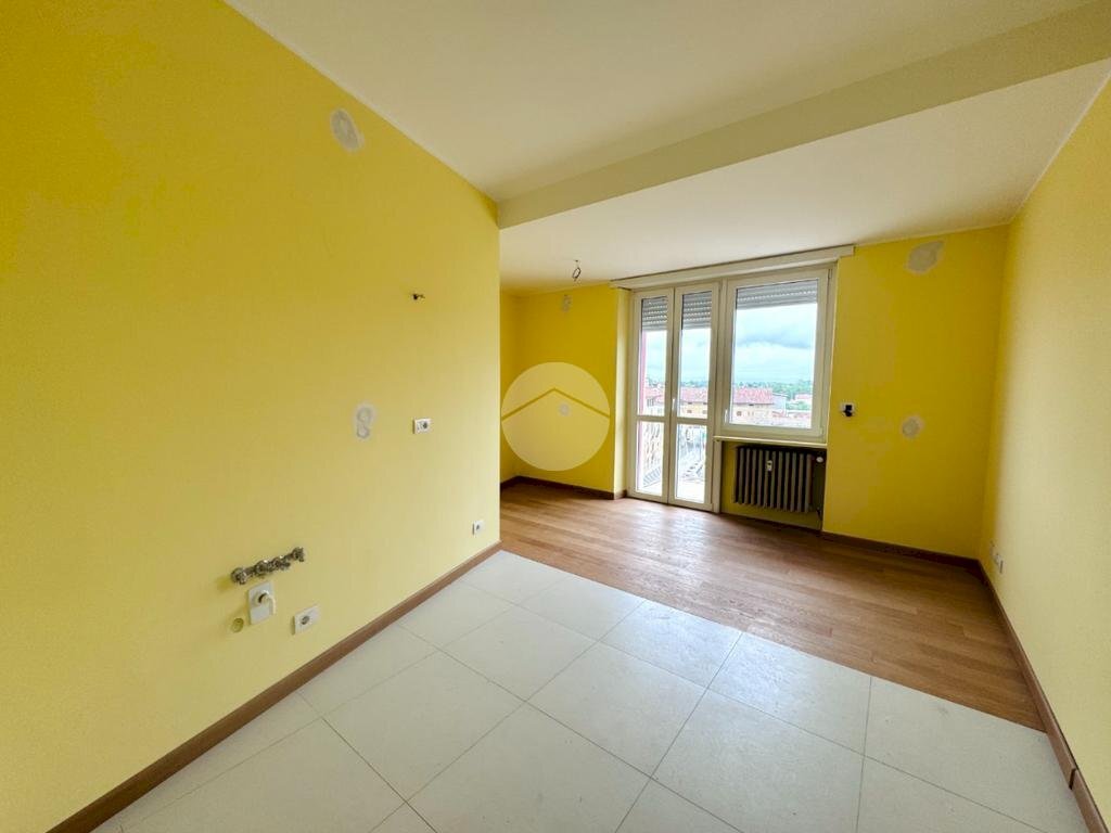 Three-room apartment Via Umberto I, Carignano - photo 1