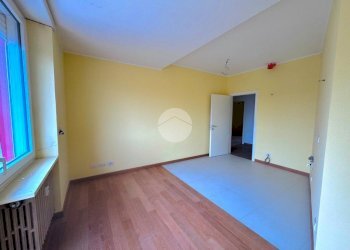Three-room apartment Via Umberto I, Carignano - photo 2