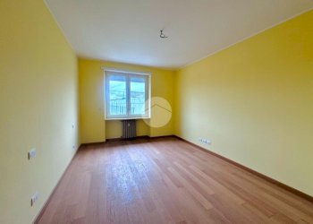 Three-room apartment Via Umberto I, Carignano - photo 3