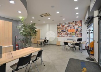 Three-room apartment Via Fanin, Sedriano - photo 15