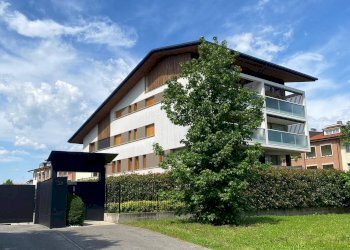 Foto 1 - Quadrilocale Via Brenta
 
11, Vimercate - foto 1