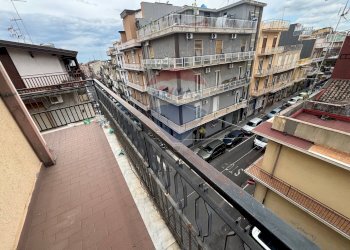 Balcone - Appartamento Via Bruno Buozzi
 
35, Misterbianco - foto 3