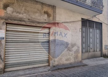 Edificio all\'aperto - Box Via Circumvallazione
 
64, Paterno - foto 1