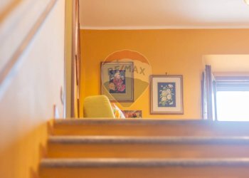 Scale - Trilocale Via Guglielmo Marconi
 
19, Ischia di Castro - foto 7