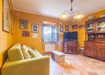 Soggiorno - Trilocale Via Guglielmo Marconi
 
19, Ischia di Castro - foto 8