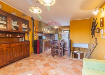 Sala da pranzo - Trilocale Via Guglielmo Marconi
 
19, Ischia di Castro - foto 12